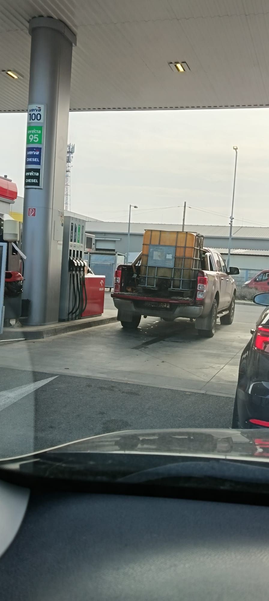 Niektorí sa zásobujú vo veľkom.